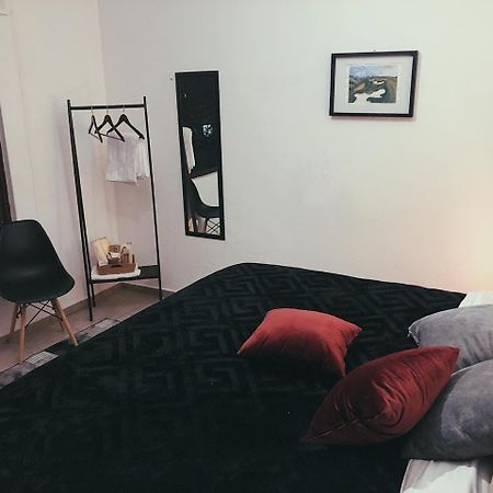 Hermosa Habitacion En El Corazon De La Ciudad En Departamento Compartido Γκουανταλαχάρα Εξωτερικό φωτογραφία